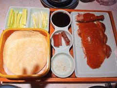 特色烤鸭-荷塘秋月·本帮江浙菜(国权路店)