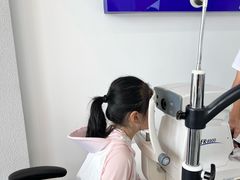 -视野联行眼镜·蔡司授权店(长白万象汇店)