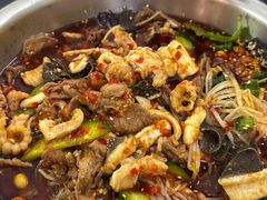 -周良天山牛杂城(天山路总店)