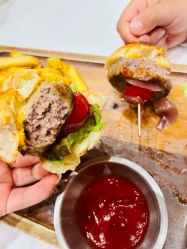 -奈尔宝家庭中心·亲子餐厅(鄞州万达店)