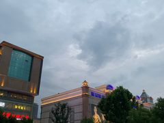 -老韩煸鸡·中国炸鸡(水塔美食街店)