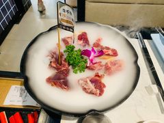 -三不牛腩(宾虹路店)