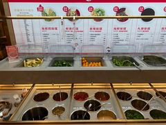 自助调料区-海底捞火锅(东百中心店)