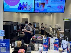 -瑞幸咖啡(凯德虹口龙之梦店)