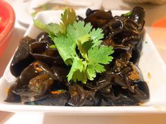 香辣拌木耳-避风塘·老港味餐厅(虹口龙之梦店)