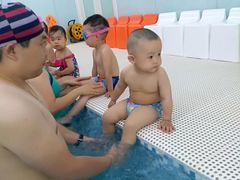 -小小王国亲子游泳俱乐部(锦辉中心)