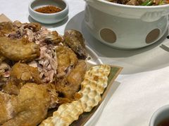 -江城小馆陕南妈妈菜·全球旅行餐厅(钟楼店)