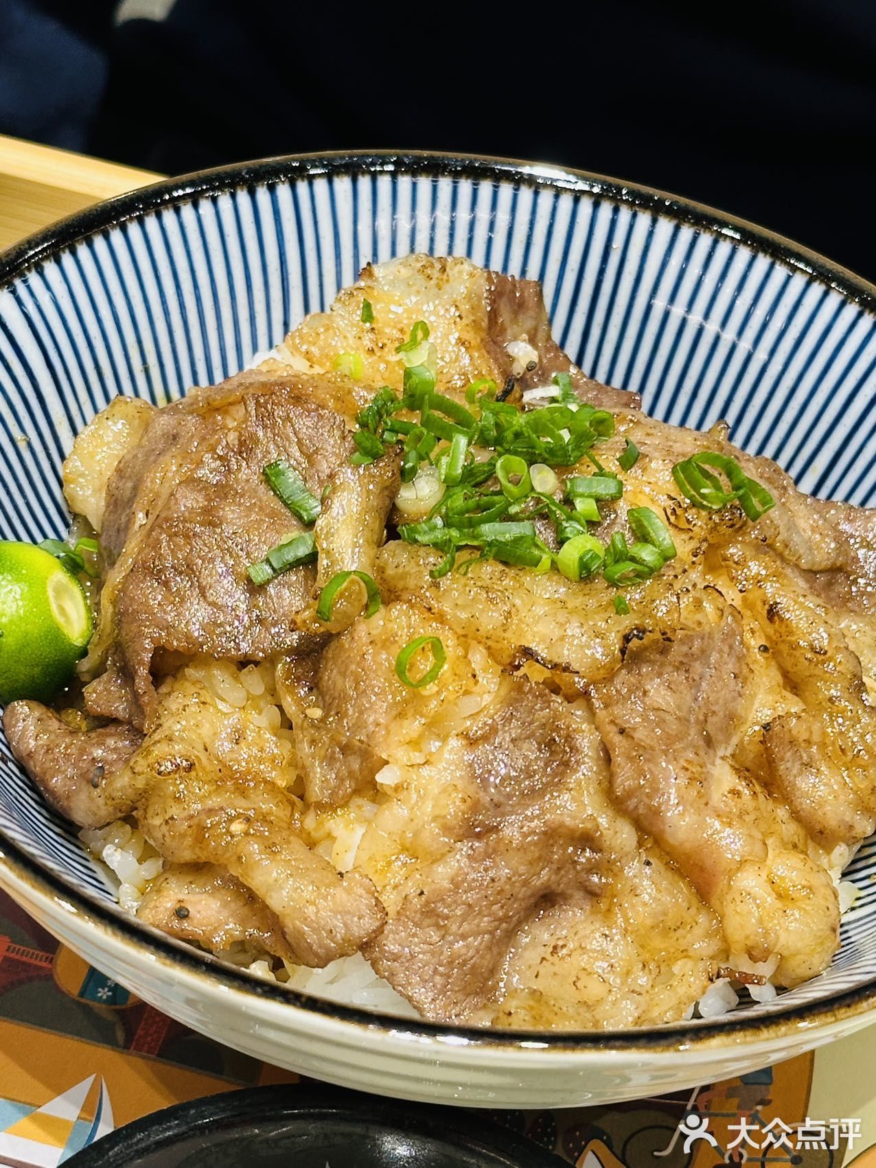 那必定首选日料，和朋友走走逛逛就来到了天下丼屋