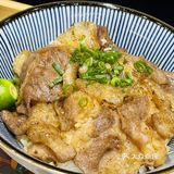那必定首选日料，和朋友走走逛逛就来到了天下丼屋
