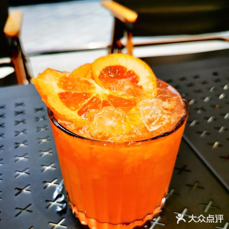 南京东路露营喝咖啡?