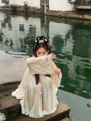 -一揽芳华汉服旗袍体验馆(拙政园店)