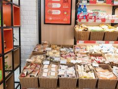 零售区-来伊份(香积寺路店)