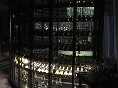 酒架-广州四季酒店·佰鲜汇·现代法餐