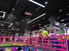 -酷跳蹦床主题公园(万胜广场店)