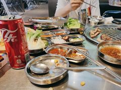 -哈哈碳都·牛肋条无限自助烤肉(台江万达店)