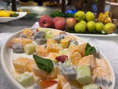 -飨食汇全日制餐厅·昆山皇冠假日酒店(九方店)