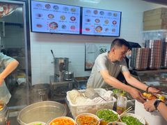 -红鼻子桂林米粉(金唐新光界店)