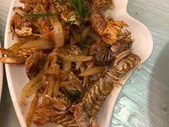 -覃记海鲜美食餐厅