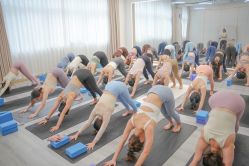 -亚太瑜伽普拉提学院