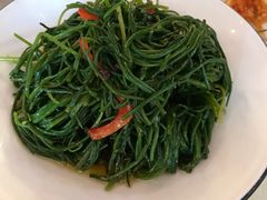 凉拌沙葱-巴依老爷新疆美食(工体旗舰店)