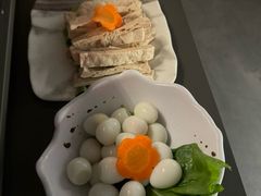 -伴山牛贵州黄牛肉火锅·苗疆非遗艺术餐厅(上海首店)