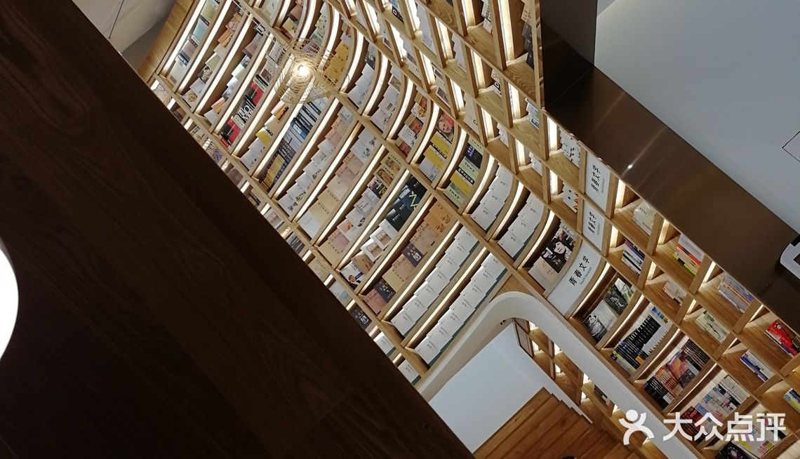 汕头最美书店--合胜书店