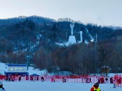 -亚布力新体委滑雪场
