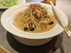 -吴越荣记苏州菜·松鼠桂鱼100%活鱼现做(斜塘老街店)