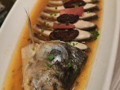 清蒸鲥鱼-咸亨酒店•非遗绍兴菜•中华老字号(堂吃餐厅)