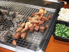 雪花肉粒-肉甲韩国木炭烤肉(新壹街1店)