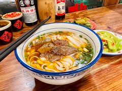 -矮子粉店1985·长沙米粉(湘春路店)