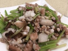 -渔中舟海鲜大排档(普陀沈家门店)