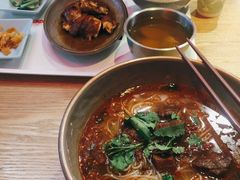 -哇蛙牛功夫面渝都料理(龙阳广场店)