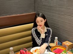 -牛YO寿喜烧·铁板烧和牛火锅自助(市府恒隆店)