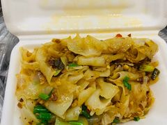 -泰龙城小吃街