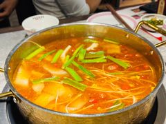 -野山舂·贵州现舂酸汤牛肉(民生路店)