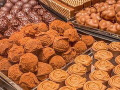 -Laderach 莱德拉(上海环贸iapm店)