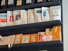 零售区-black rainbow coffee