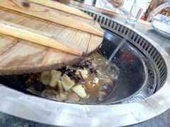 -炮爷东北铁锅炖(棠安路店)