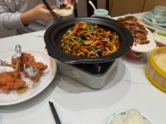 -梅利汴京烤鸭•开封豫菜地标店(东大街店)