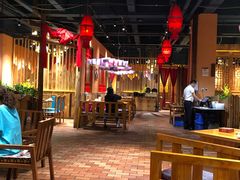 -老滇山寨•云南特色菜•地方菜•民族风情歌舞表演(金碧店)