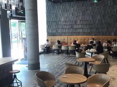 大堂-星巴克臻选(湖滨道店)