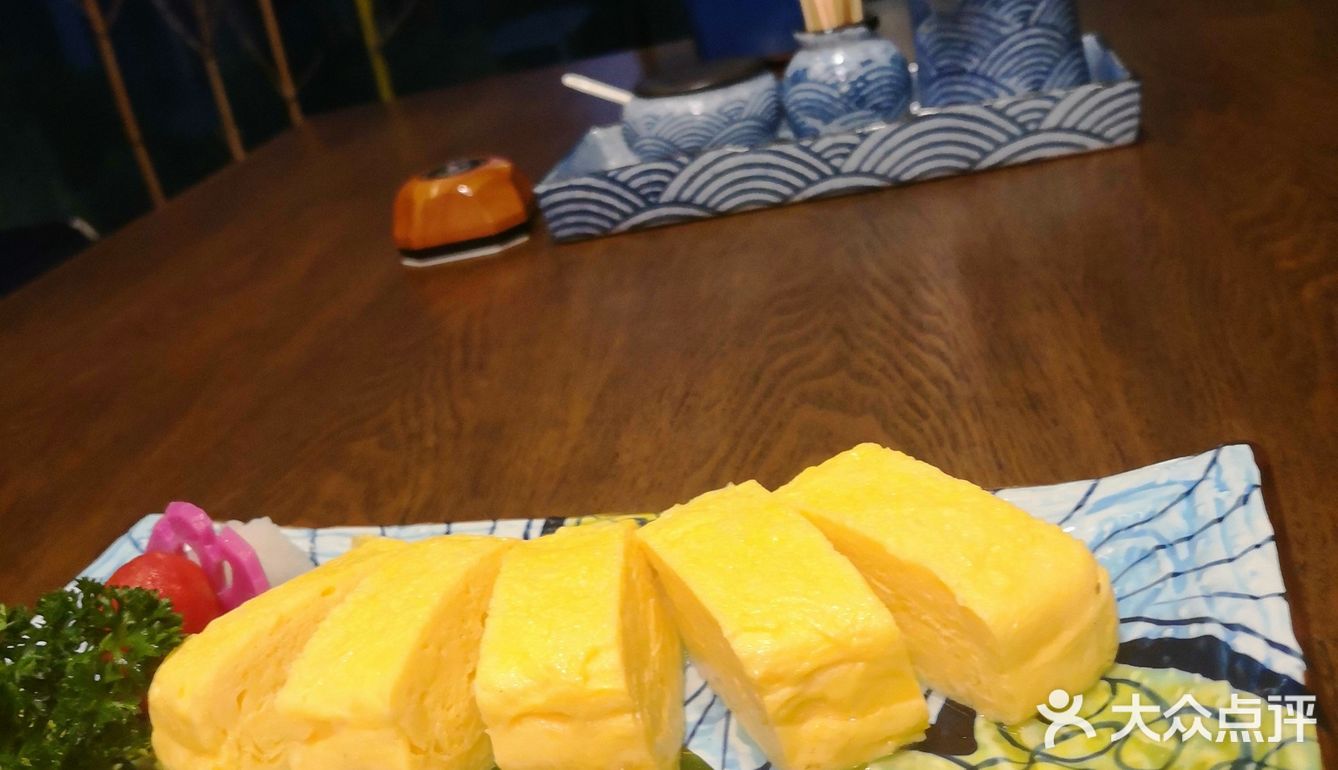 上次做的是吧台，这回做的是包厢