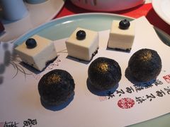 -馋遇江南·精致湖景雅宴(东方之门店)