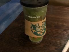 -星巴克(上海虹桥新天地二店)