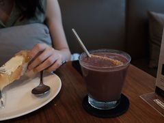 -ROAST coffee & eatery