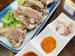 -三江源美食城