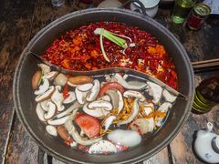 -四小区火锅·巷子里的重庆火锅(花照壁店)