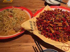 -泥糊破店小酒馆·团建聚餐(南京西路店)