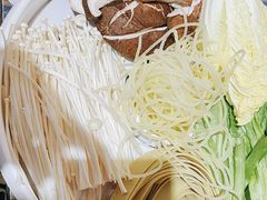 -鸡遇虾煲干锅火锅(小寨金莎店)